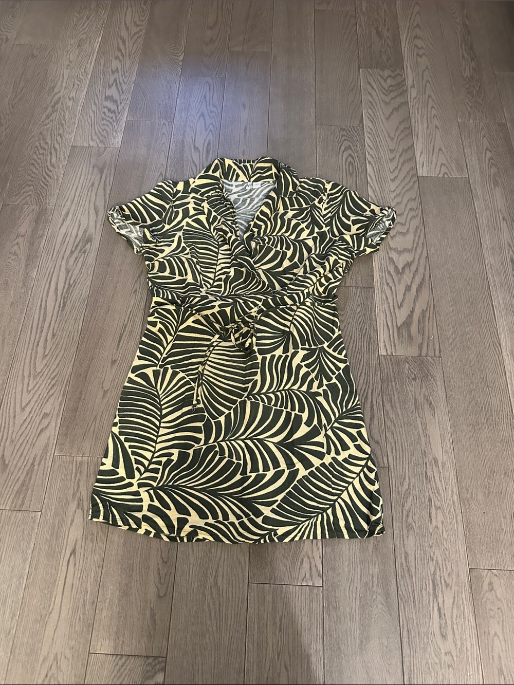 Only Yellow and Black Leaf-Print Mini Wrap Dress